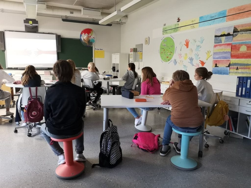 Vierailevien ja vastaanottavien opettajien kokemuksia Job Shadowing- jaksoista